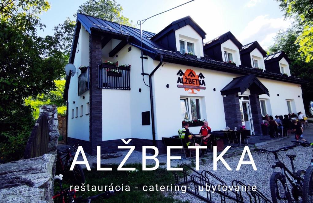 Pizzeria Alzbetka Hotel Strecno Exterior foto